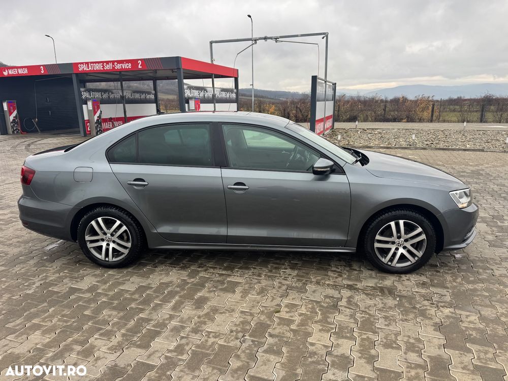 Volkswagen Jetta 1.2 TSI Comfortline - 3