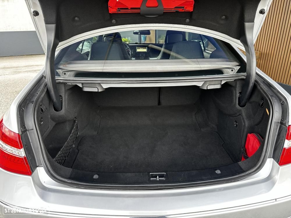 Mercedes-Benz E 250 CDi Elegance BlueEfficiency Auto - 32
