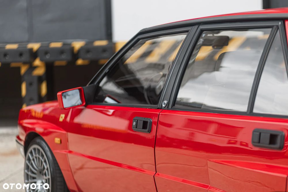 Lancia Delta - 17