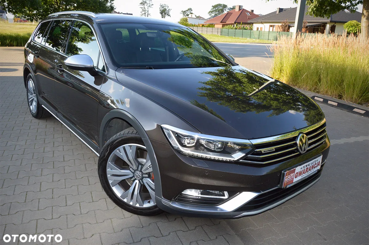 Volkswagen Passat Variant 2.0 TDI SCR 4Motion DSG Alltrack - 39