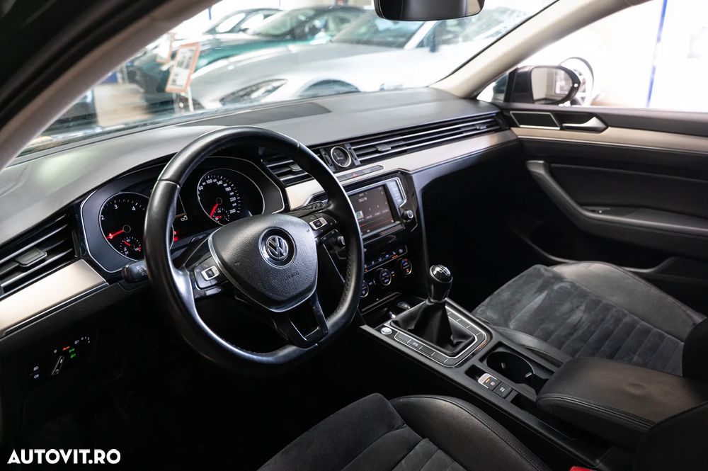 Volkswagen Passat 2.0 TDI SCR Comfortline - 6