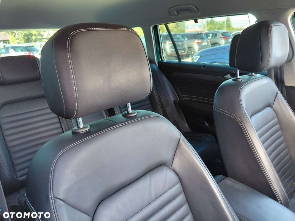 Volkswagen Passat Alltrack - 17
