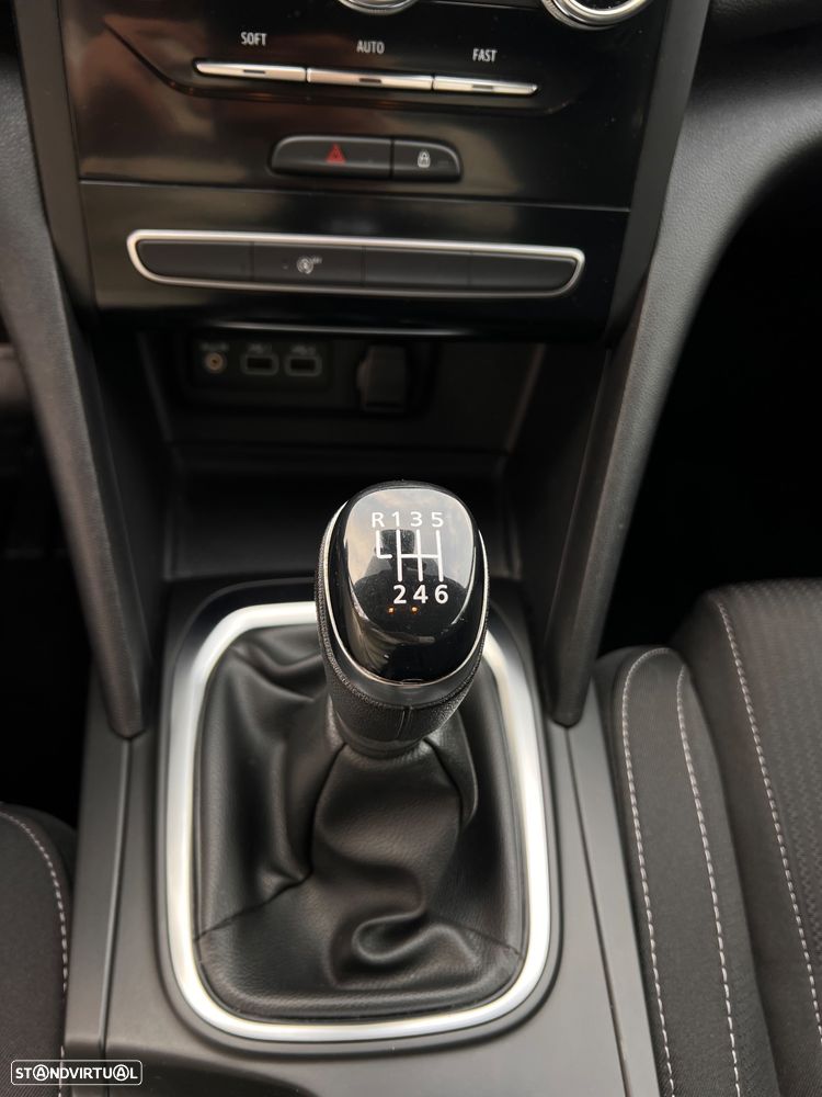 Renault Mégane BLUE dCi 115 ZEN - 16