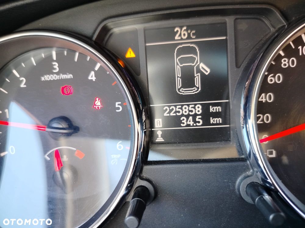 Nissan Qashqai 1.6 dCi 360 S&S - 34