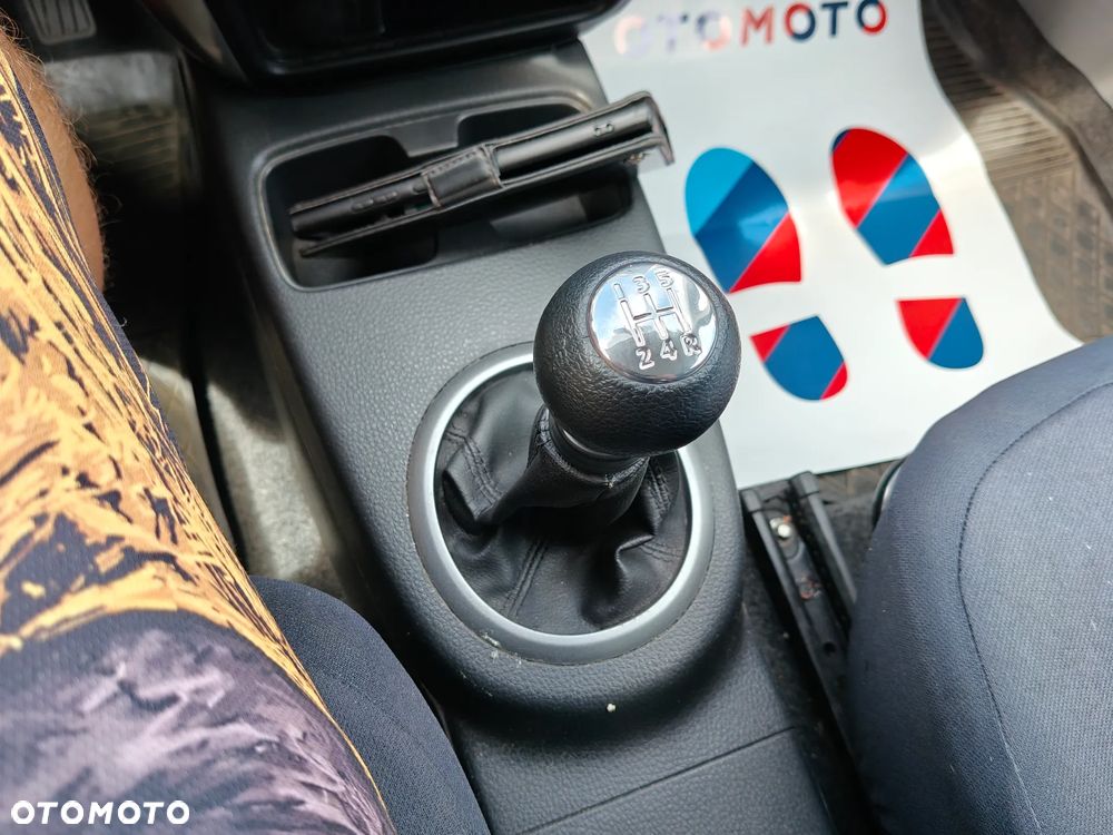Suzuki SX4 1.5 Streetline 4x2 Classic - 24