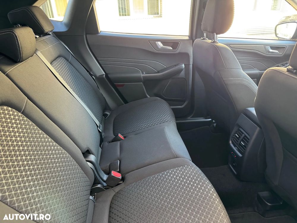 Ford Kuga 1.5 EcoBoost A8 FWD Titanium - 14