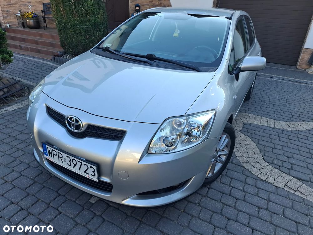Toyota Auris - 10