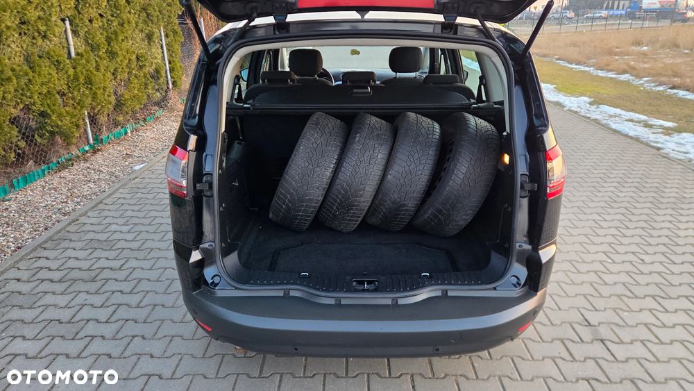 Ford S-Max 2.0 TDCi DPF Titanium - 19