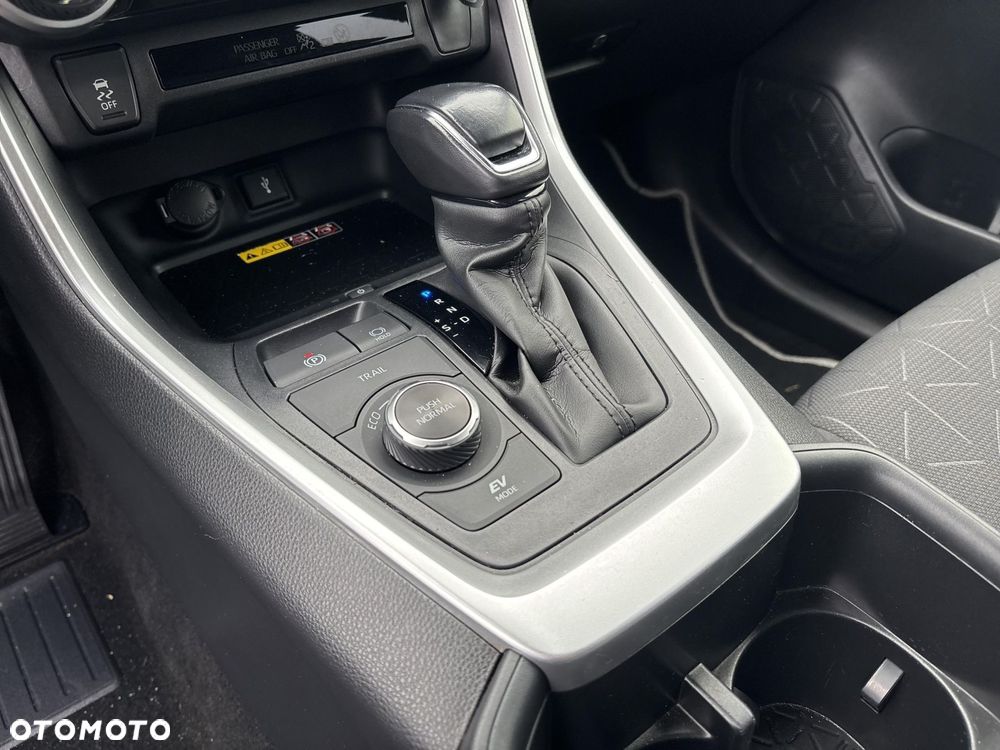 Toyota RAV4 - 17