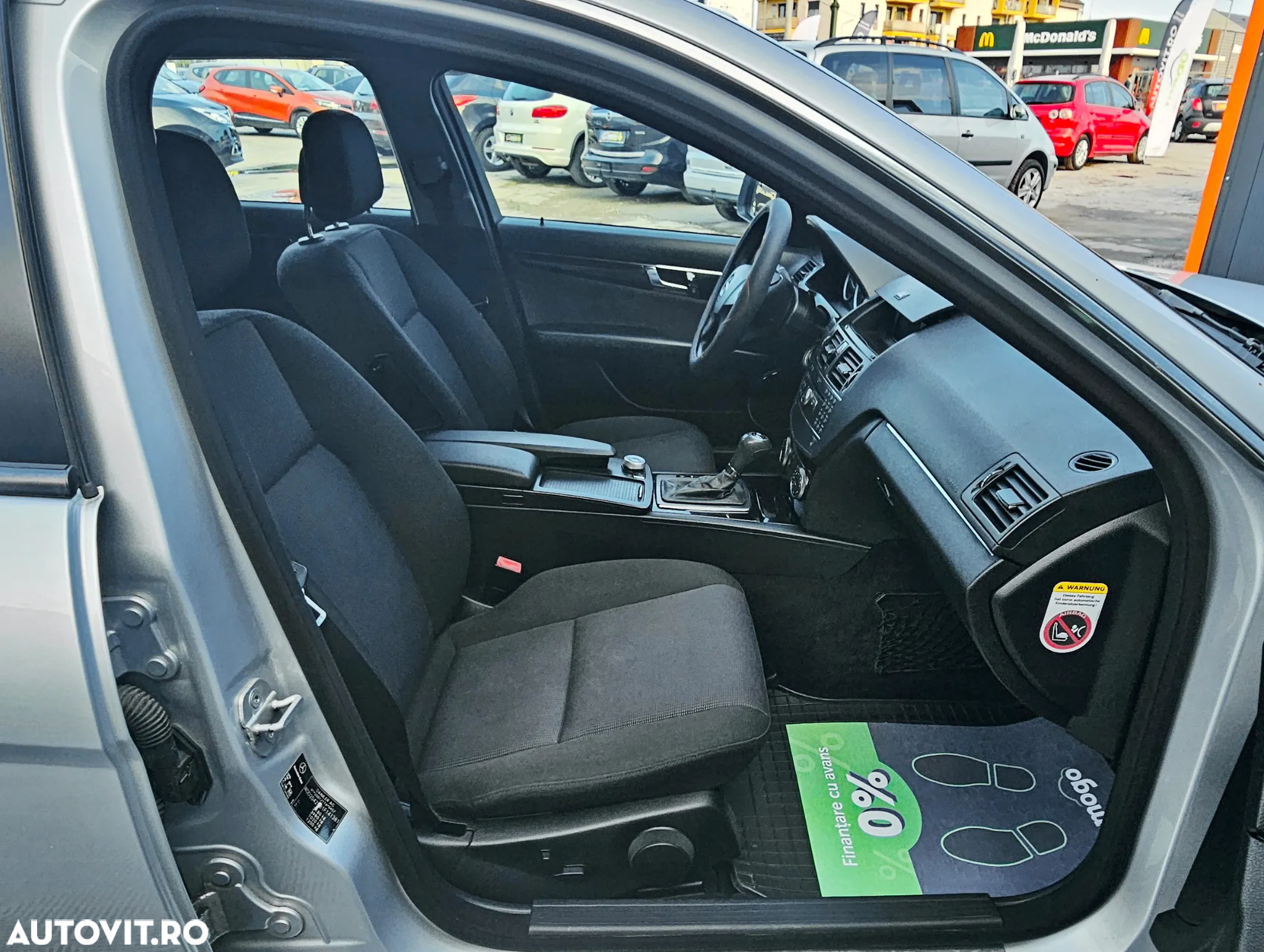 Mercedes-Benz C - 16
