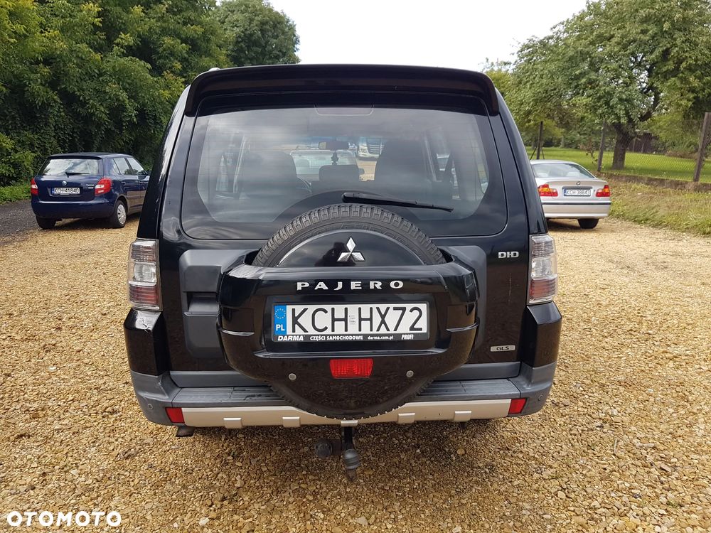 Mitsubishi Pajero 3.2 DI-D Automatik Intense - 12