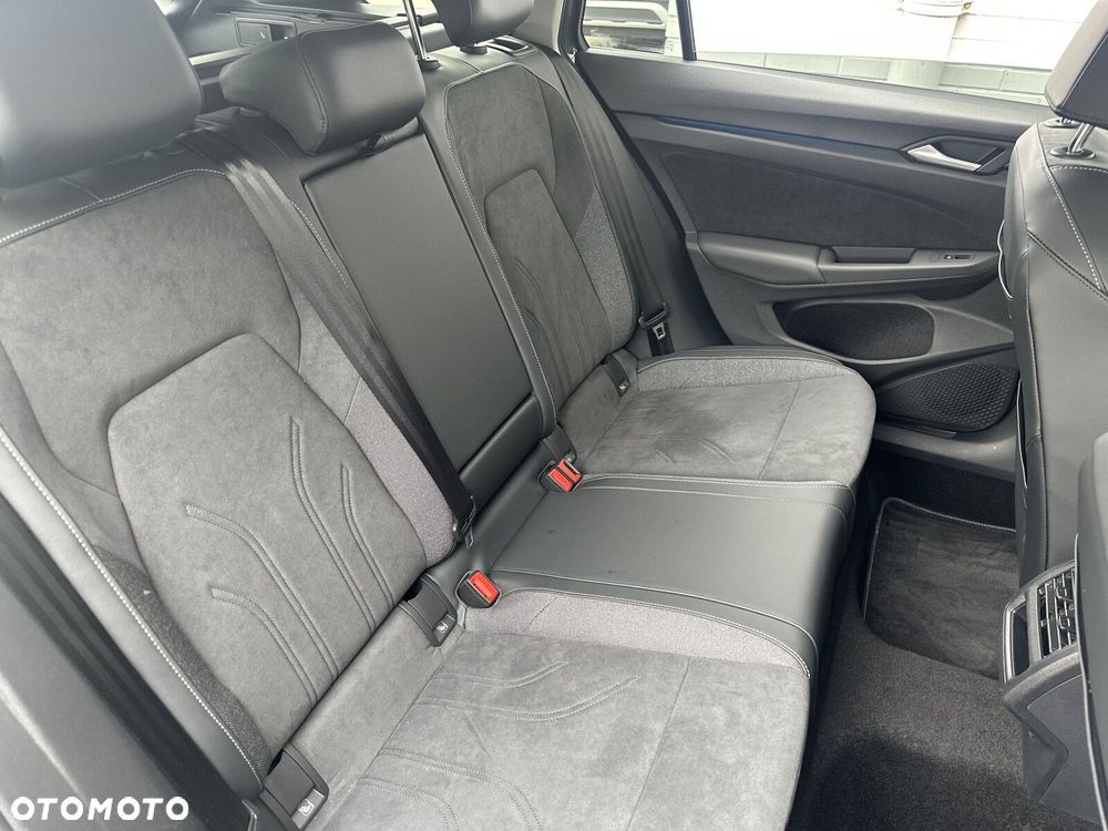 Volkswagen Golf - 16