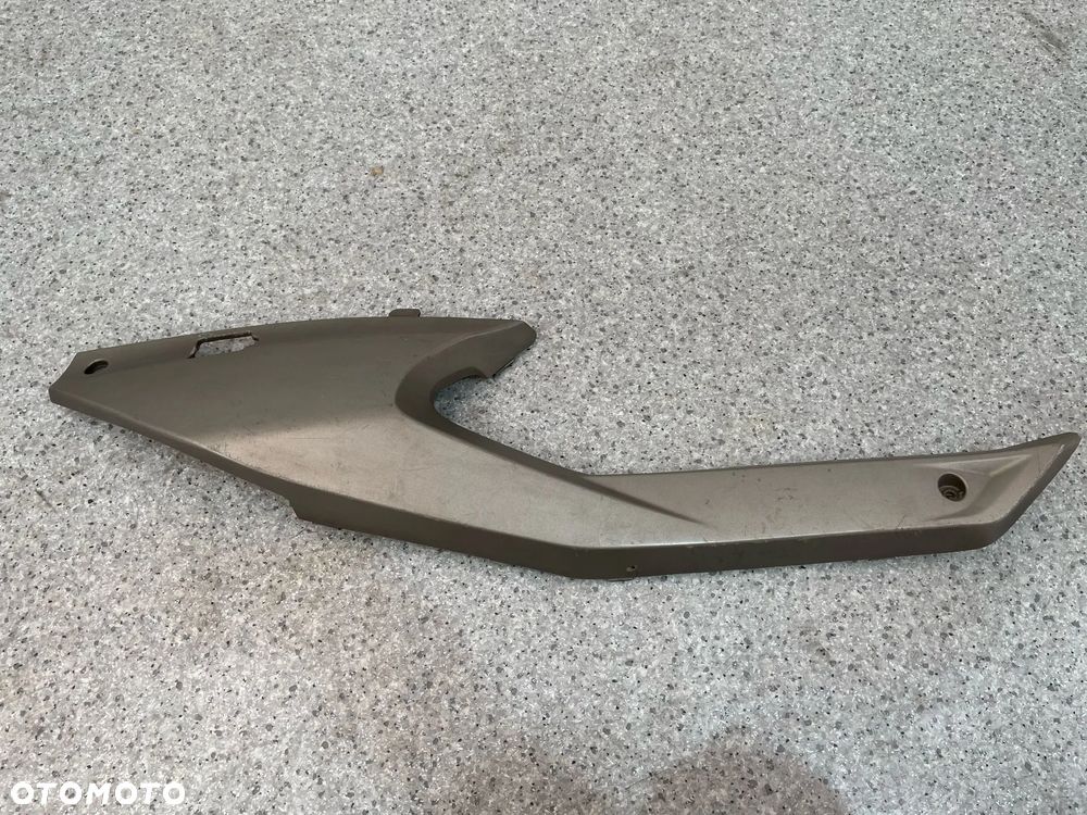 Prawa owiewka plastik Kymco Xciting 250/500 (nr1239) - 2