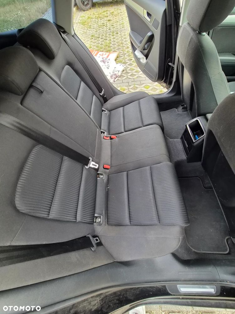 Audi A4 Avant - 10