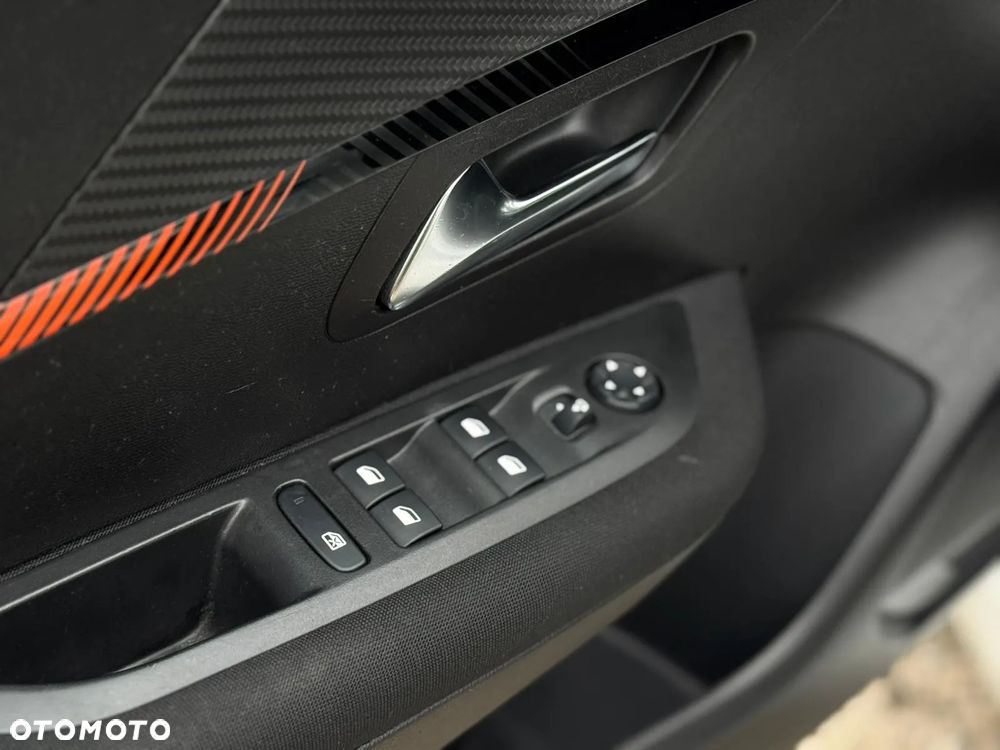 Peugeot 208 1.2 PureTech Active S&S - 23