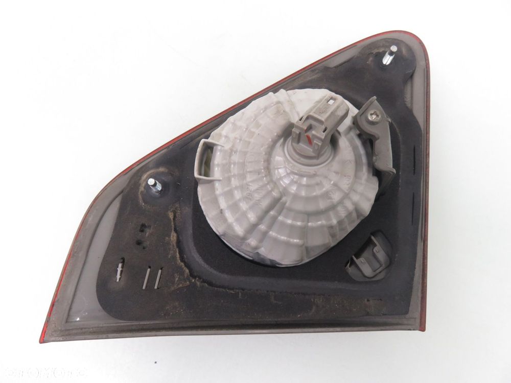 LAMPA PRAWA TYLNA KLAPA TOYOTA COROLLA E12 SEDAN - 4
