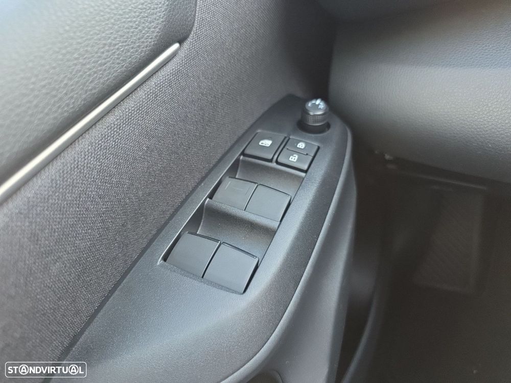 Toyota Yaris - 15