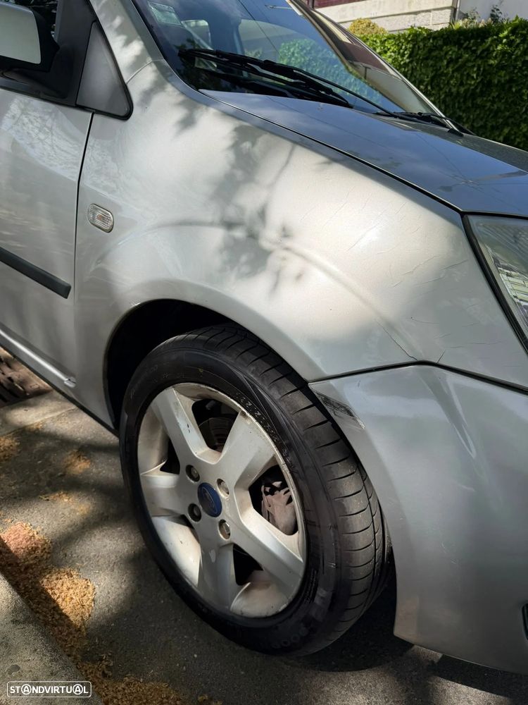 Ford Fiesta 1.4 TDCI Ghia - 9