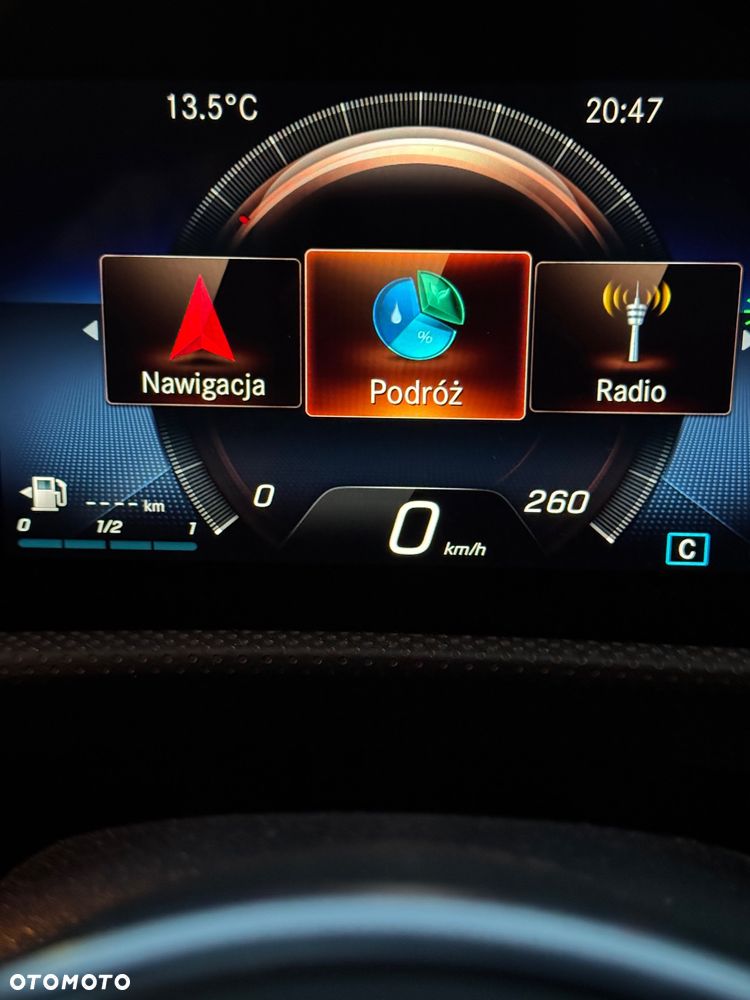 Mercedes-Benz CLA 200 7G-DCT - 23