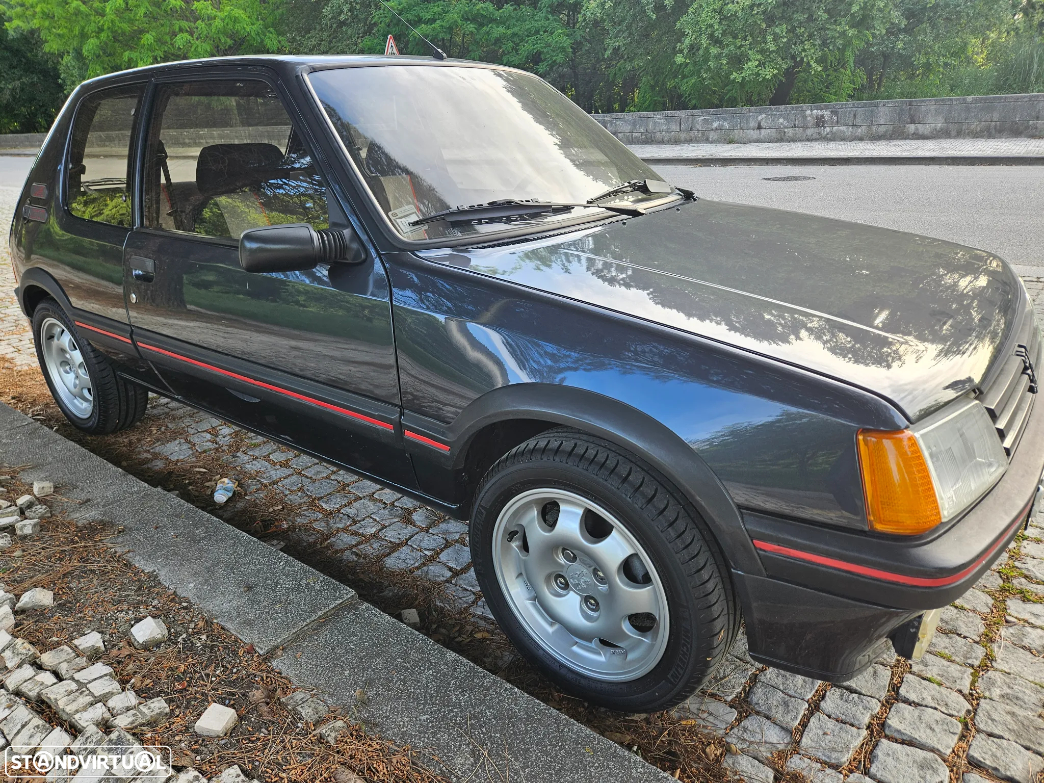 Peugeot 205 1.9 GTi - 21