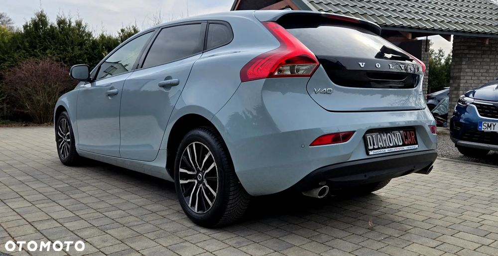 Volvo V40 D2 Geartronic Momentum - 19