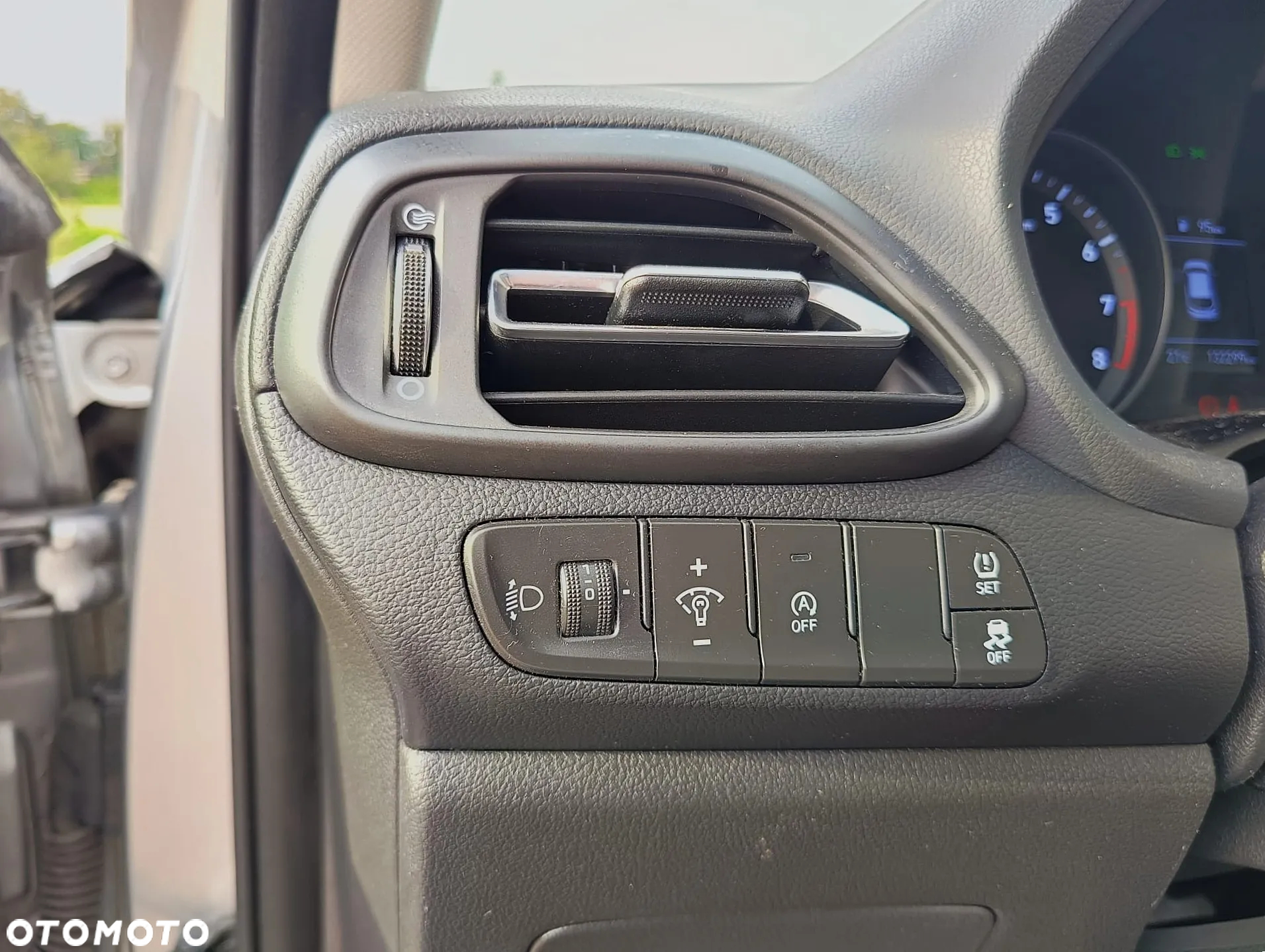 Hyundai i30 1.5 DPI Smart - 12