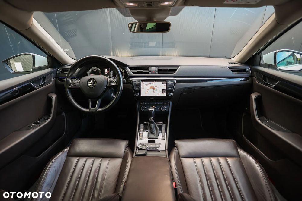 Skoda Superb 2.0 TDI 4x4 L&K DSG - 3