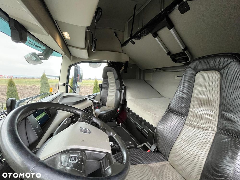 Volvo FH500 / WERSJA LIMITOWANA / FULL SERWIS / XENONY / GLOBETROTTER XL - 19