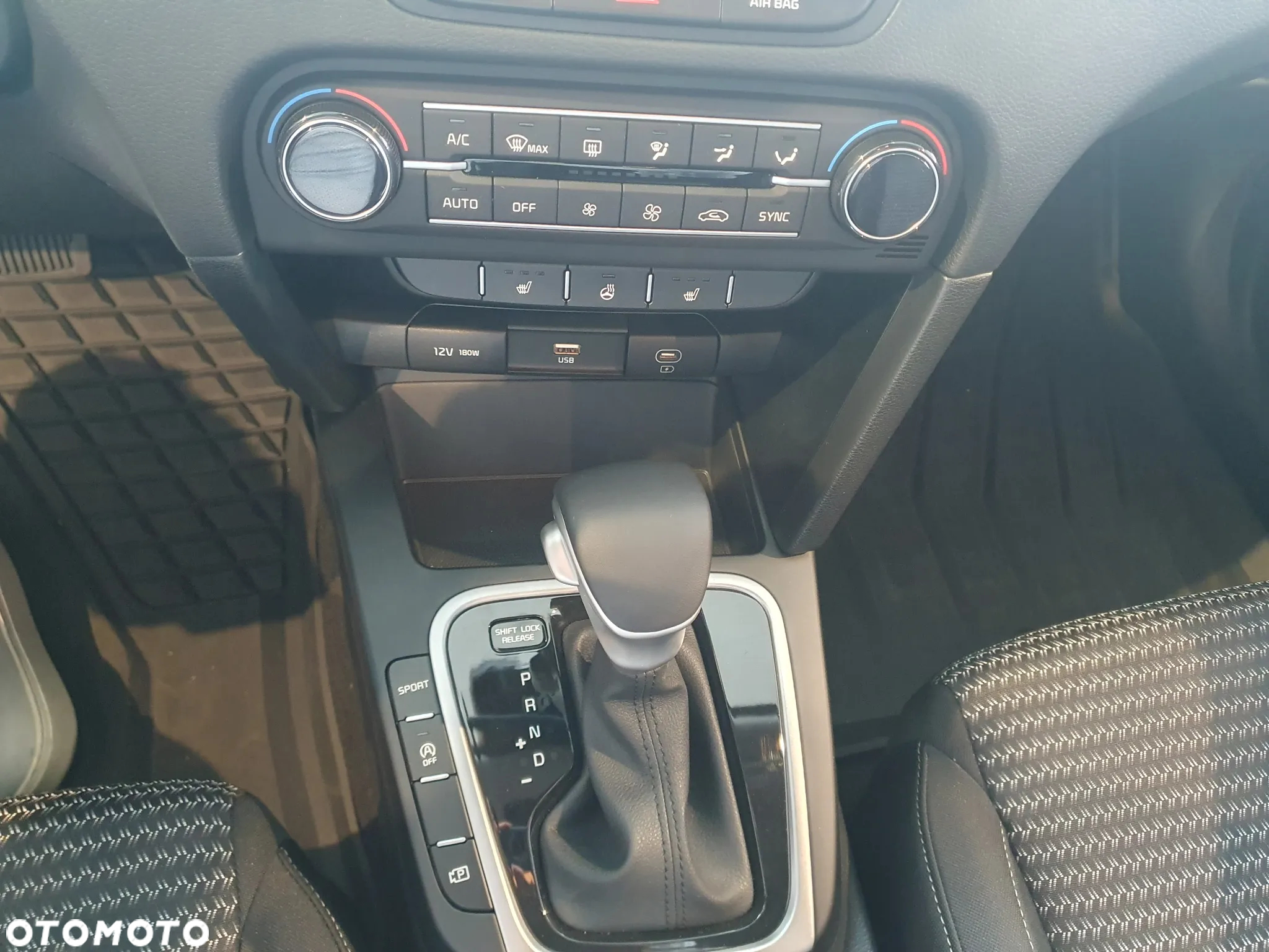 Kia XCeed 1.5 T-GDI M DCT - 6
