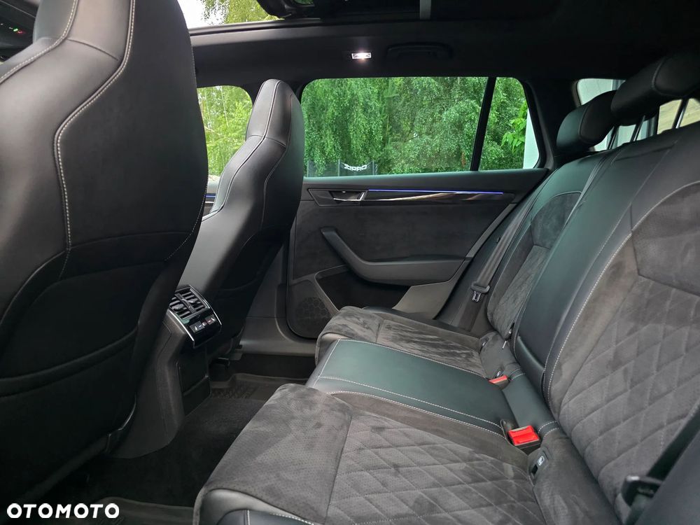 Skoda Superb 2.0 TSI 4x4 Sportline DSG - 37