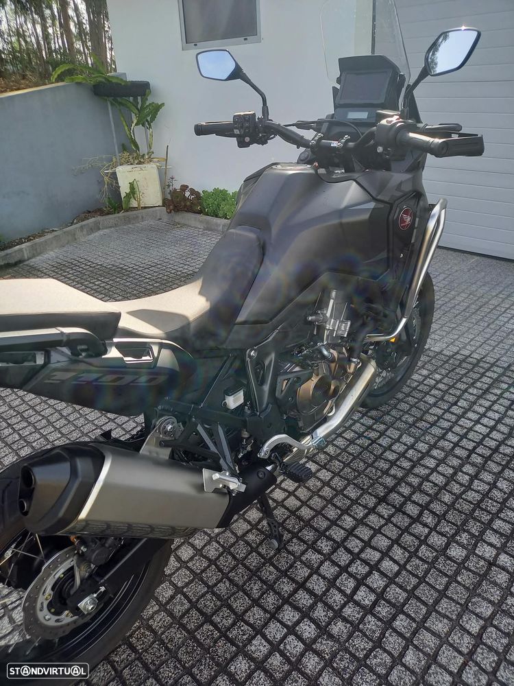 Honda Africa Twin - 5