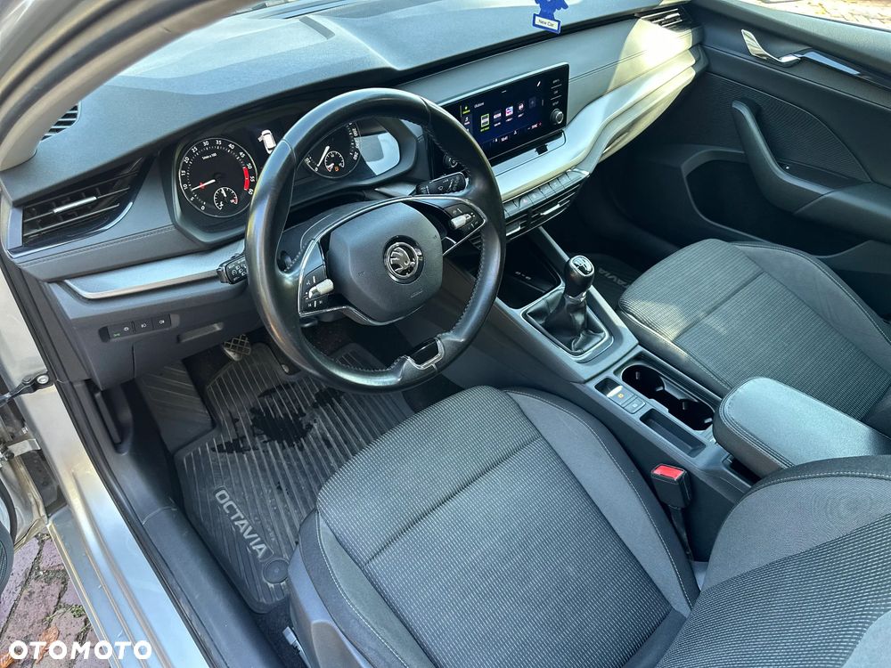 Skoda Octavia 2.0 TDI Ambition - 9