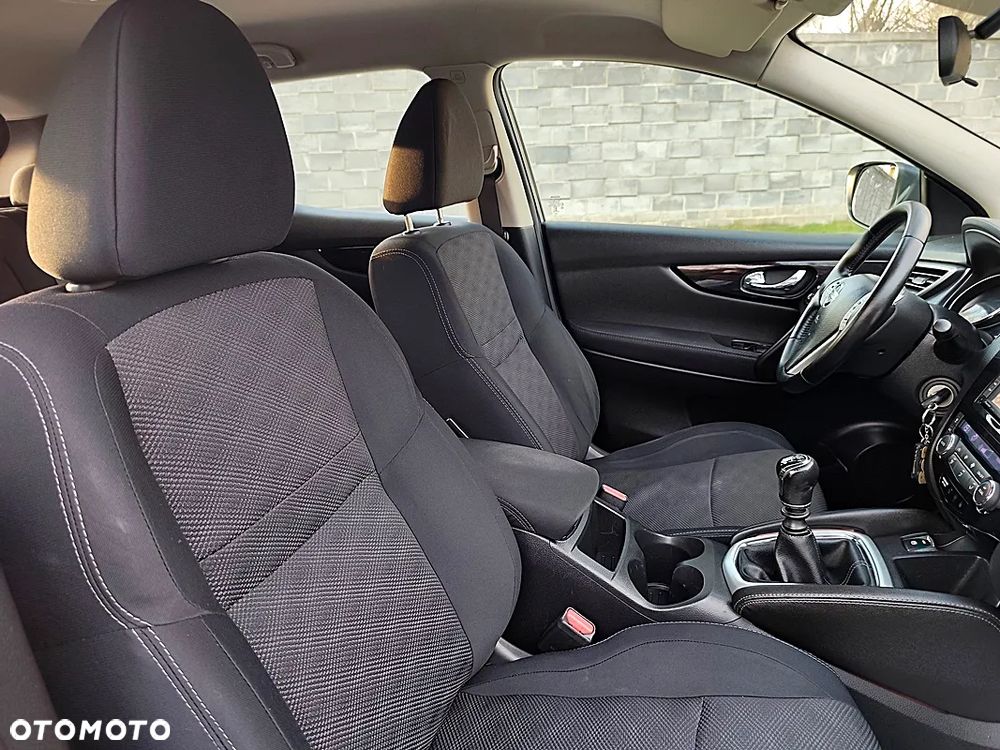 Nissan Qashqai 1.5 dCi DPF acenta - 23