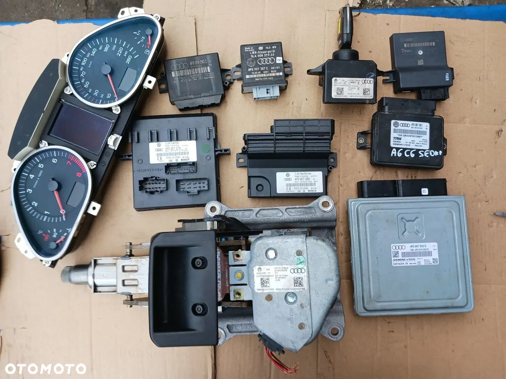 Zestaw startowy AUDI A6 C6 2.4 BDW V6 sedan manualna skrzynia sterownik silnika EKU ECU 5WP45304 Siemens 4F0907552D  4F0910552R kluczyk stacyjka 4F0909131 Gateway Temic 4F0907468D moduł komfortu 4F0907289F rygiel blokada kierownicy 4F0905852B sterownik moduł mocy 4F0907280 świateł 4F0907279 8P0907357C KOMPLET DO ODPALENIA SILNIKA - 1