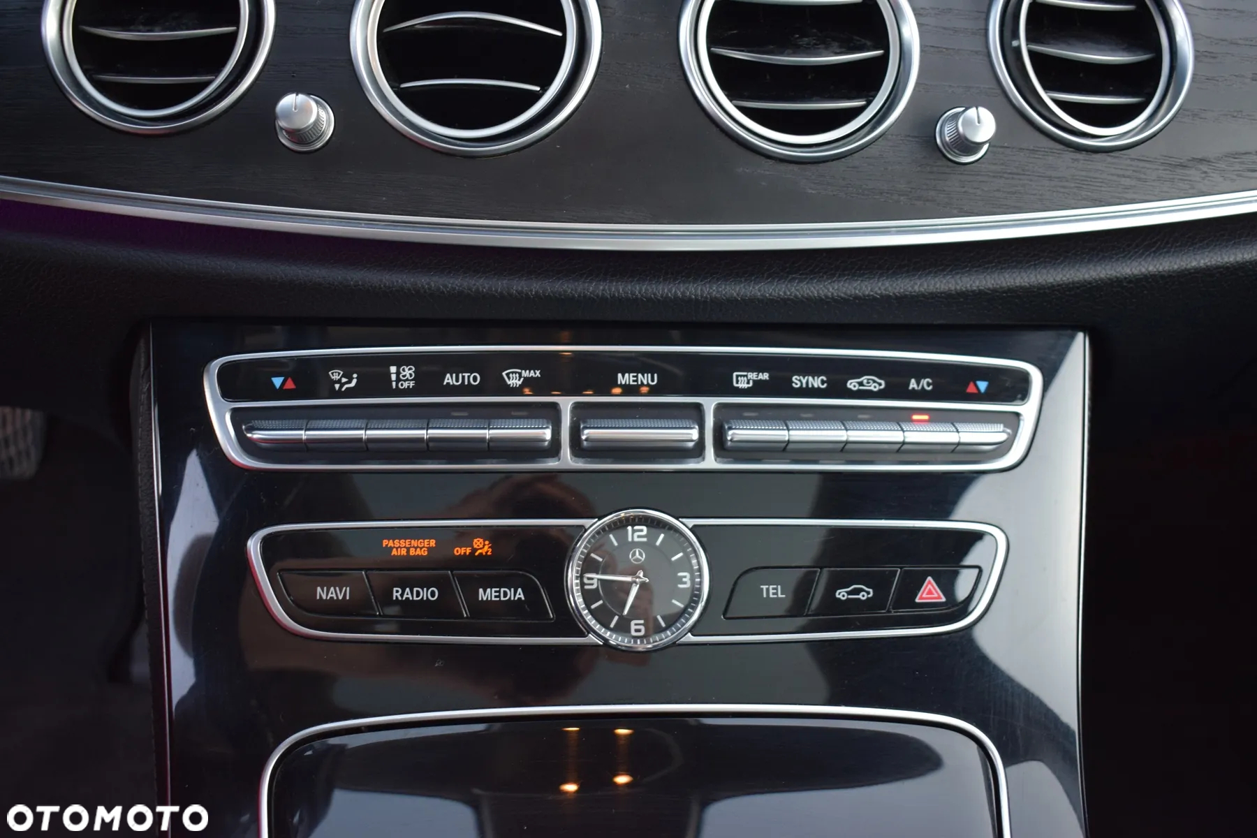 Mercedes-Benz Klasa E 220 d 9G-TRONIC Avantgarde - 23
