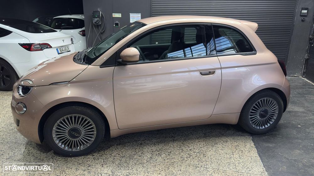 Fiat 500e 3 + 1 23,8kWh Icon - 24