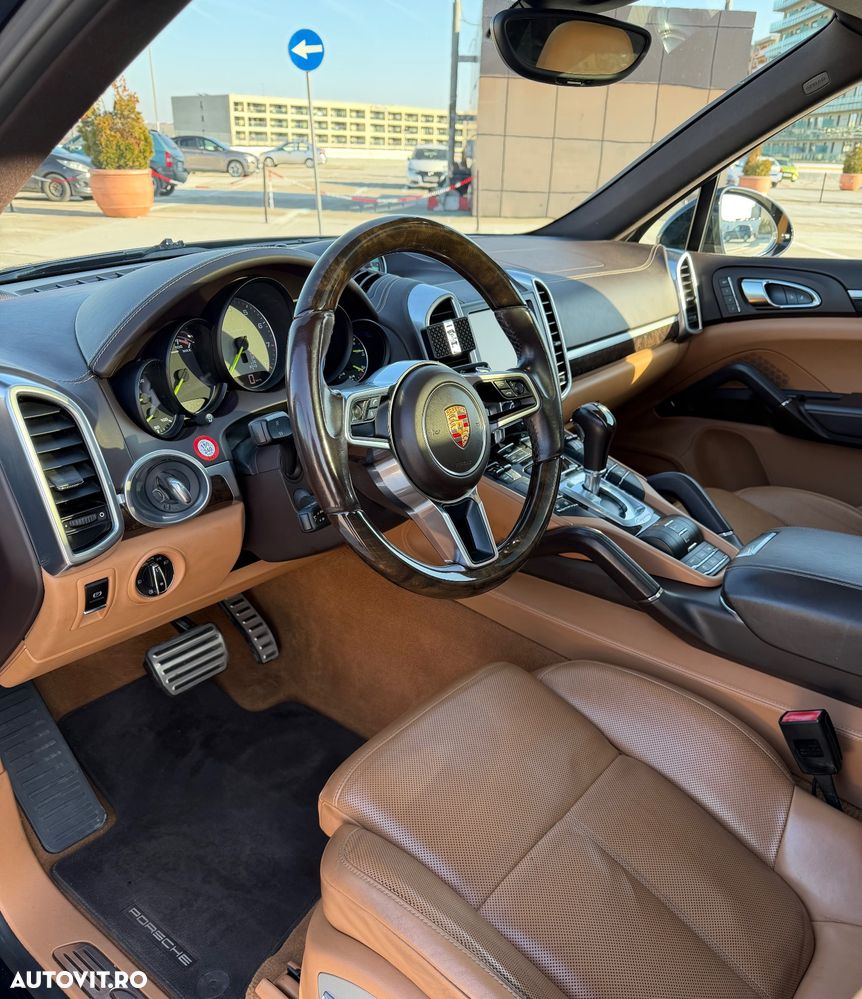 Porsche Cayenne S E-Hybrid Platinum Edition - 8