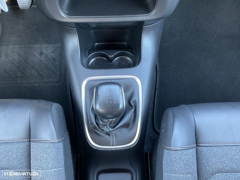 Citroën C3 1.2 PureTech Plus - 28