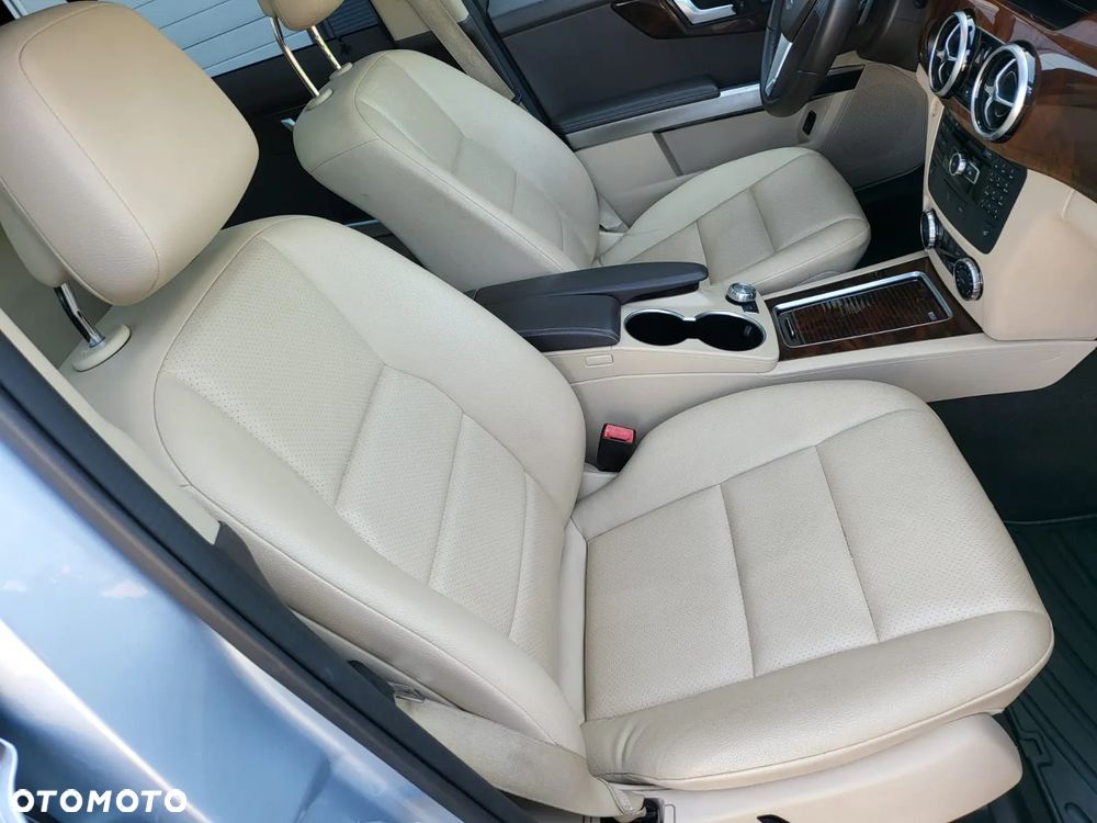 Mercedes-Benz GLK 350 4Matic BlueEFFICIENCY 7G-TRONIC - 10