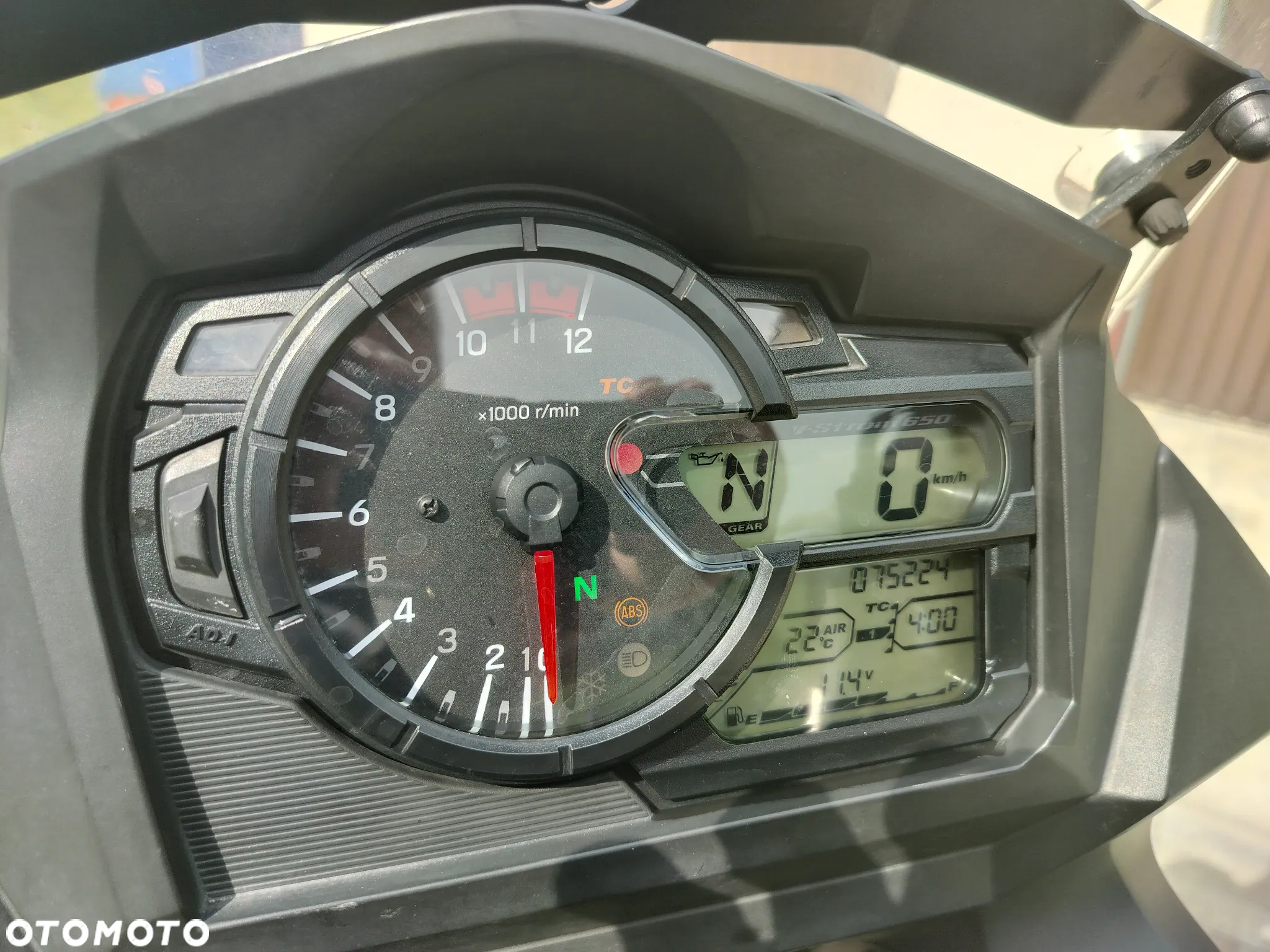 Suzuki DL - 7