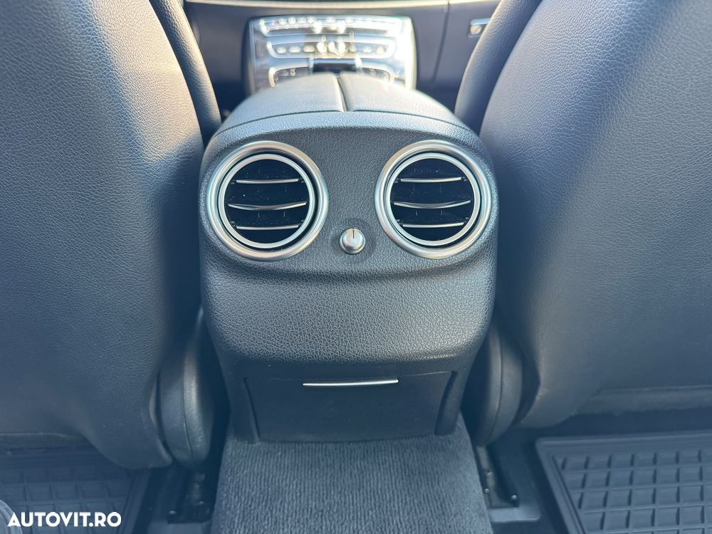 Mercedes-Benz E - 25