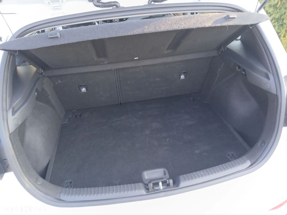 Hyundai i30 1.6 D Comfort - 15