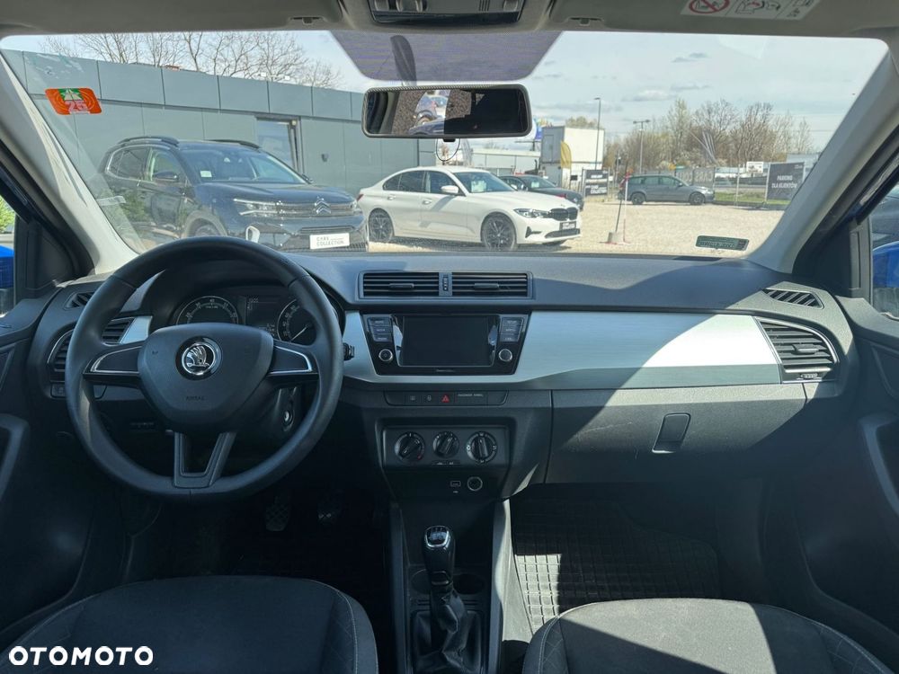 Skoda Fabia - 12