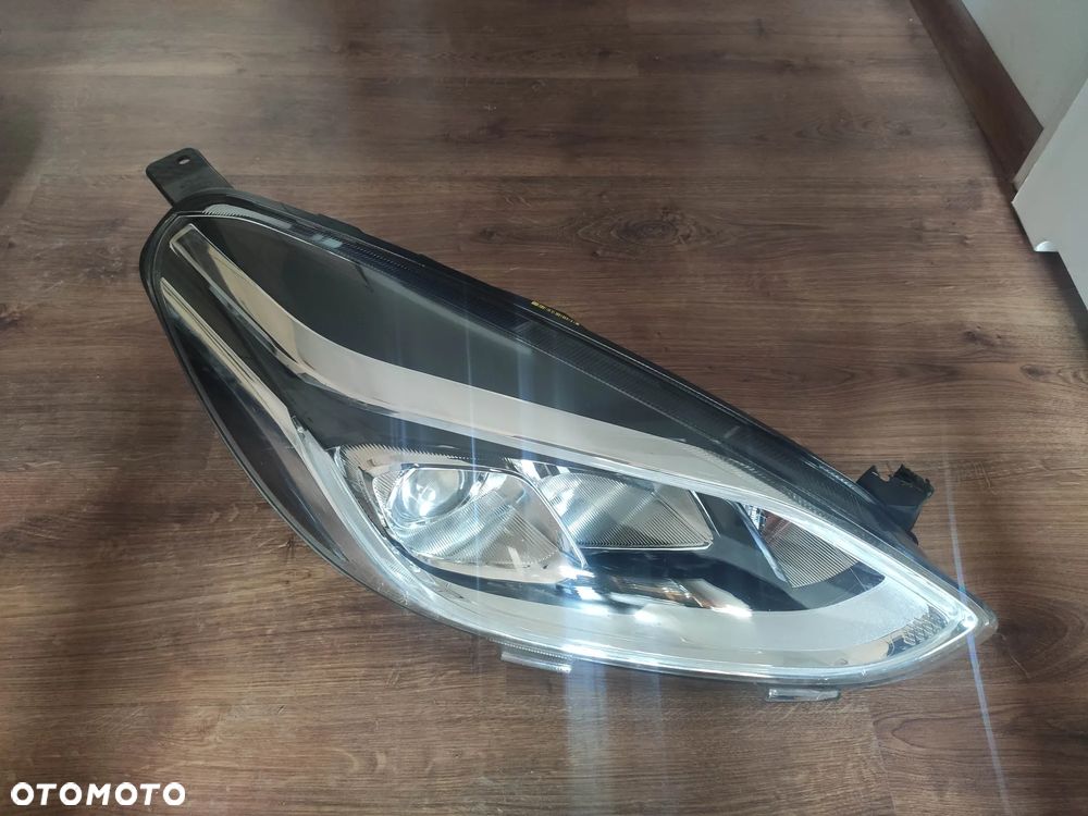 Lampa prawy przód Ford Fiesta MK8 VIII 18- LED l1bb-13e014-cd - 1