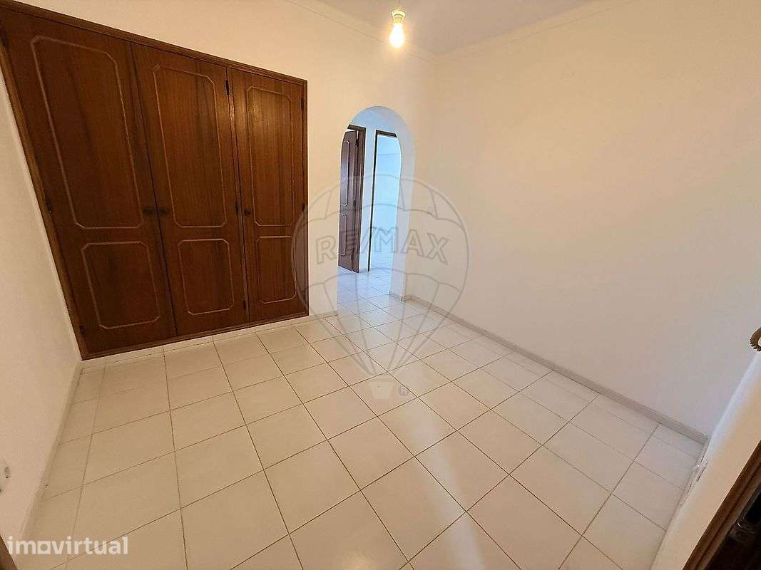 Apartamento T2 para arrendamento - Grande imagem: 2/14
