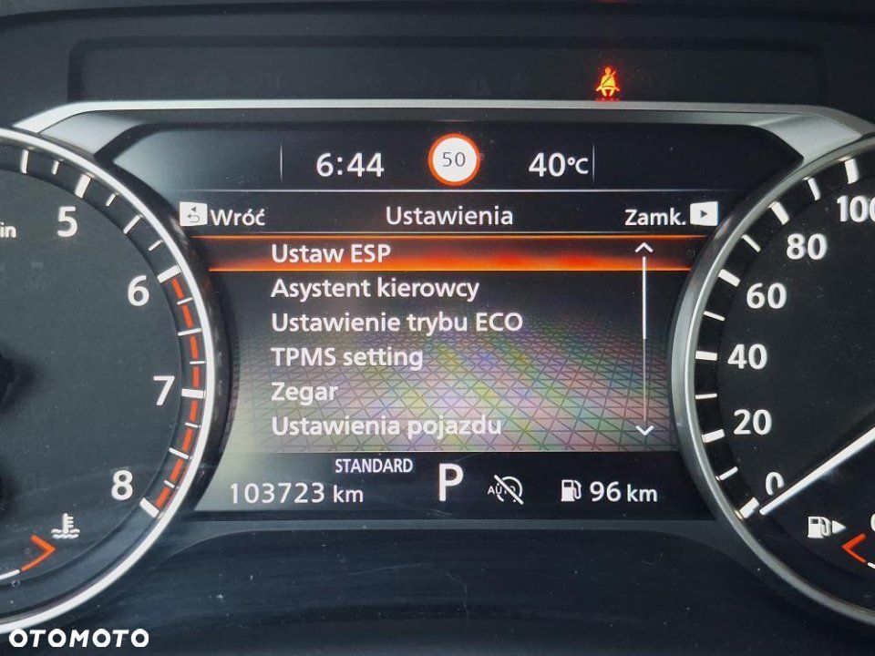 Nissan Qashqai - 25