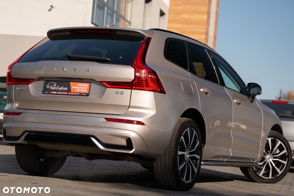 Volvo XC 60 D5 AWD R-Design - 11