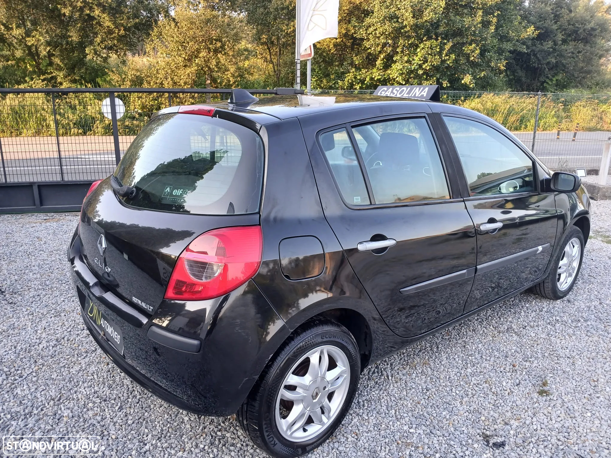 Renault Clio 1.2 Authentique - 4