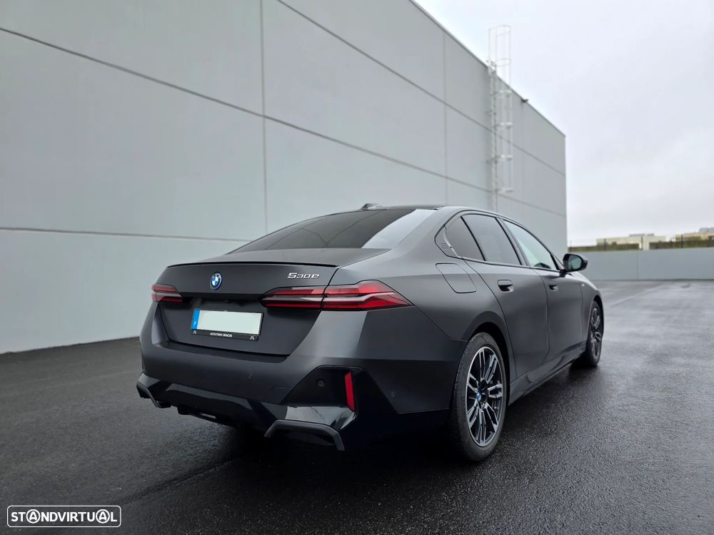 BMW 530 e Pack Desportivo M Pro - 9