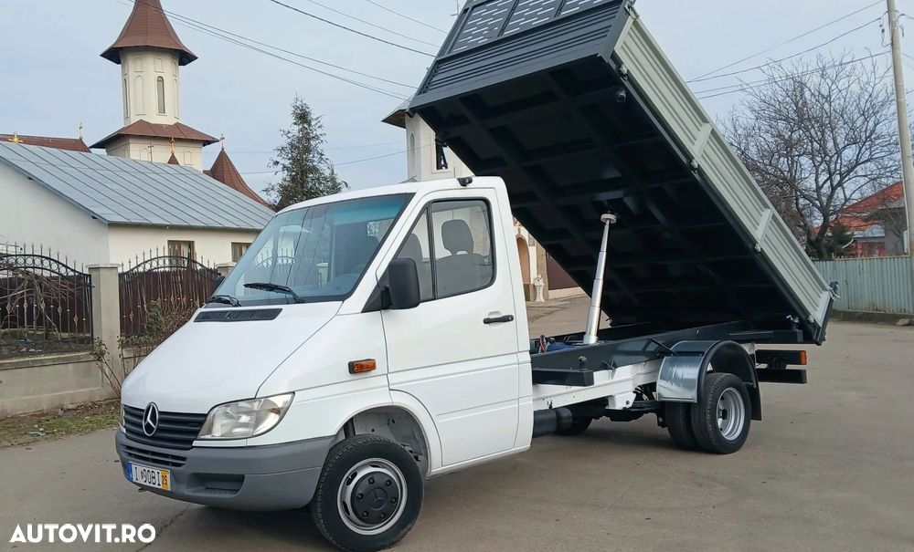 Mercedes-Benz Sprinter - 1